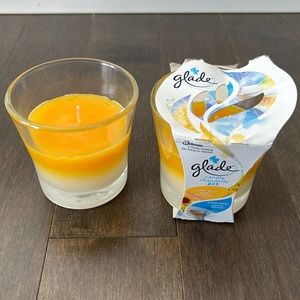 GLADE 2-in-1 Candle Air Freshener, Clean Linen/Sunny Days, 3.4 Ounce, Set of Two